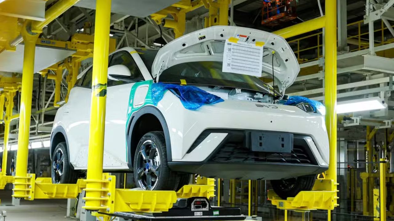 A BYD anuncia que vai duplicar produção em sua fábrica de Camaçari, visando a exportação para México e América Latina – veja os detalhes desse movimento estratégico.