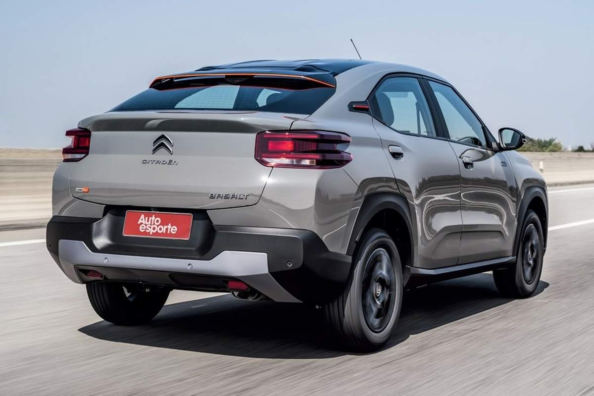 Basalt 2026 chega por R$ 93.990, segue como SUV mais barato do Brasil, oferece central multimídia de 10,25’’ e porta-malas de 490 litros.