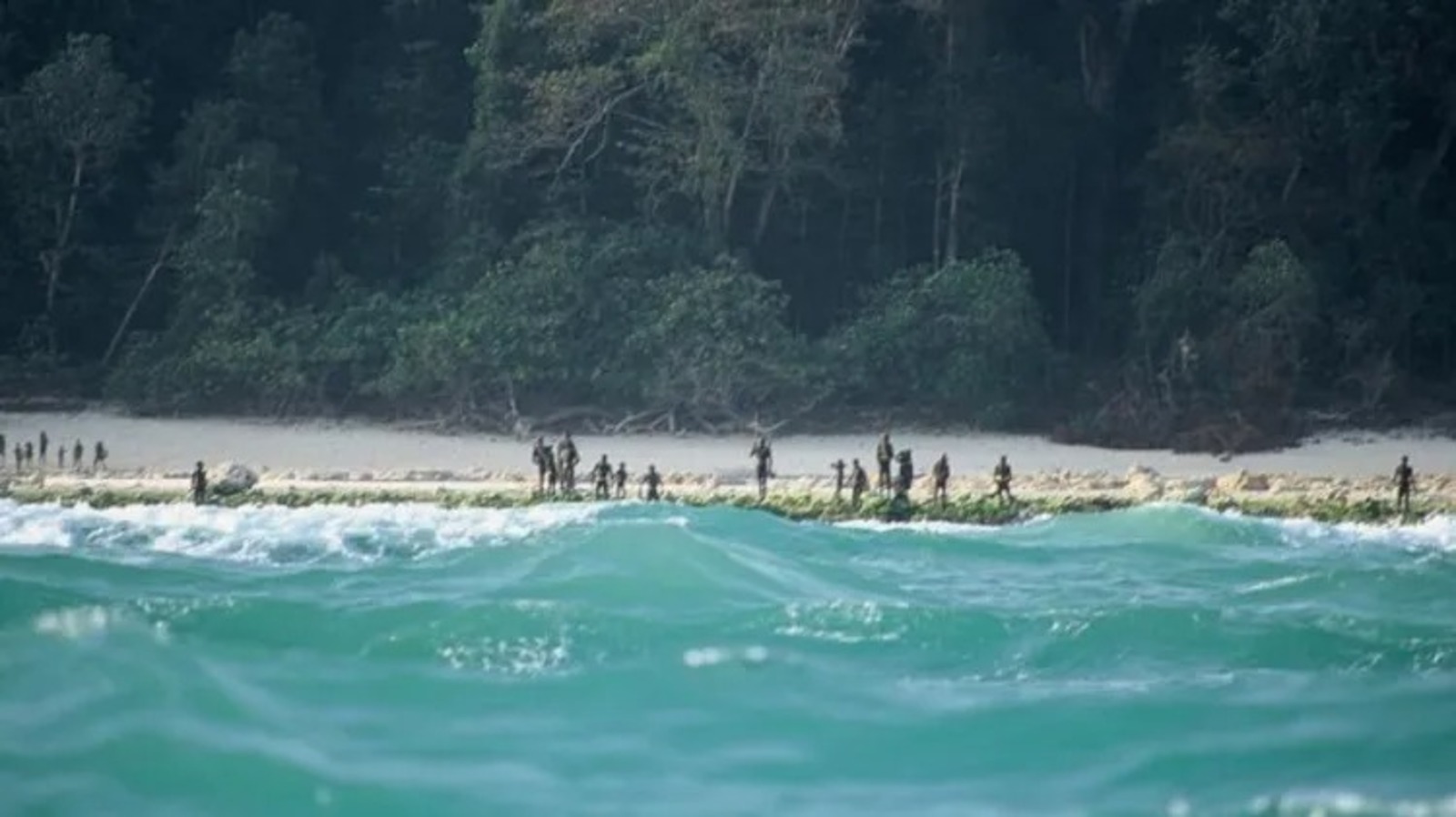 Ilha Sentinela do Norte, Povo mais isolado do mundo, Ilha