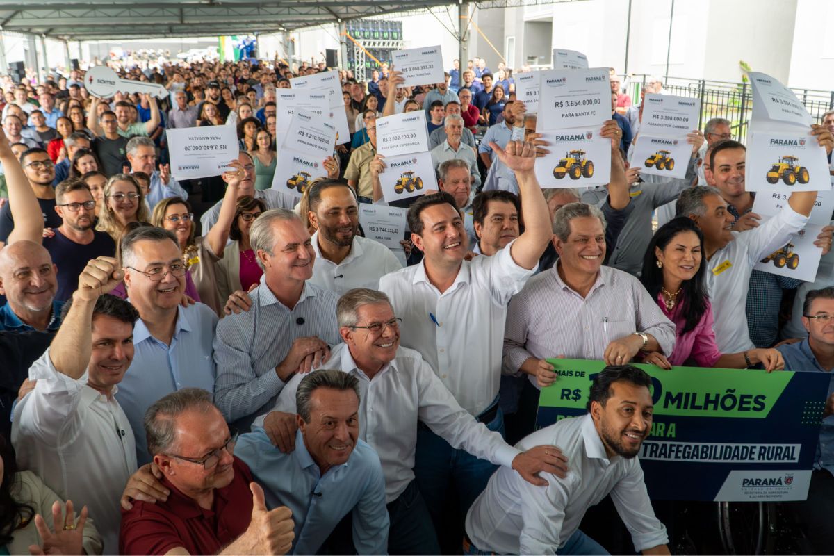 As estradas rurais do Paraná recebem um dos maiores investimentos públicos já destinados à infraestrutura do campo