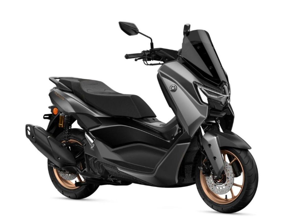 Nova Yamaha Nmax 155 Tech Max 2026 com painel TFT colorido e transmissão elétrica YECVT