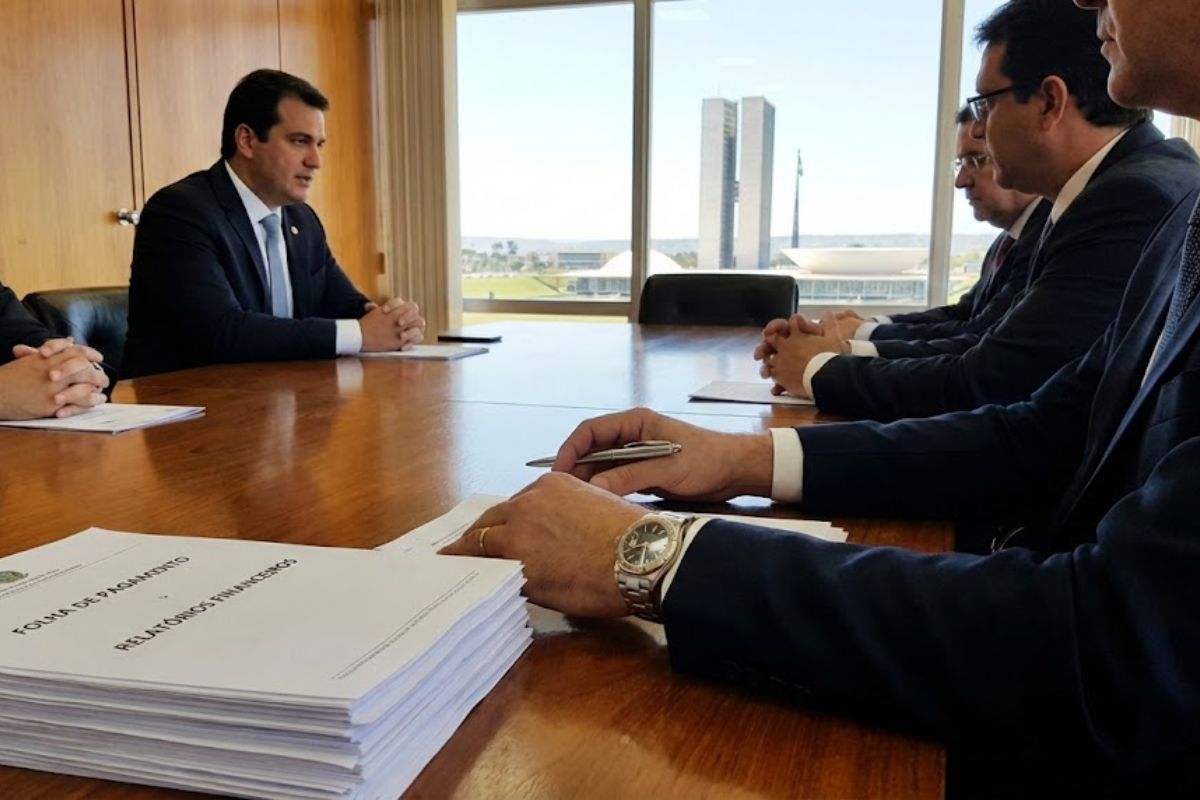 Servidores públicos brasileiros com supersalários acima do teto do funcionalismo custando R$ 20 bilhões por ano