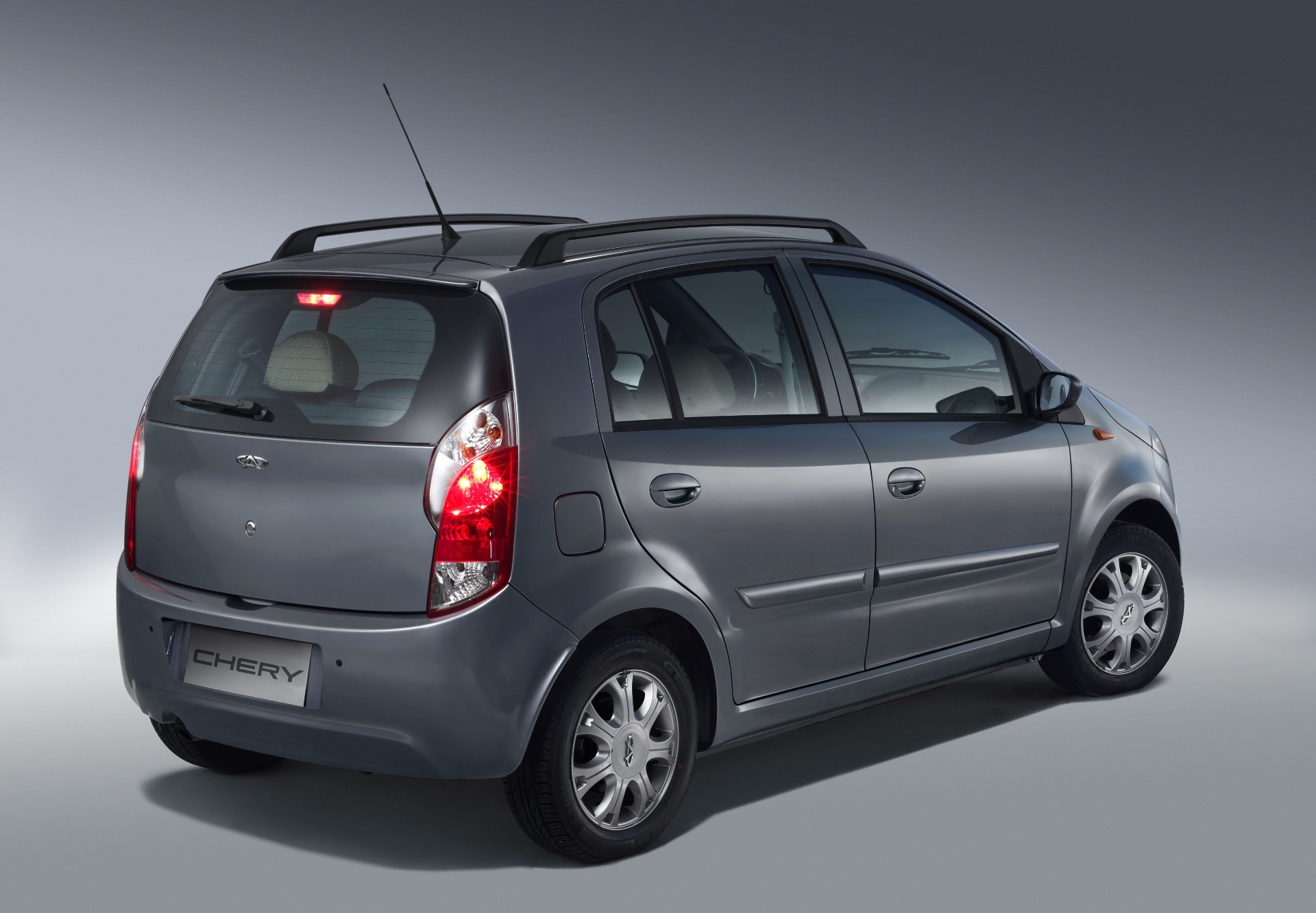 Com motor 1.3 ACTECO e consumo real na casa dos 14 km/l, este compacto chinês esquecido oferece manutenção barata e ótimo custo-benefício; conheça o Chery Face usado, o carro injustiçado que voltou ao radar