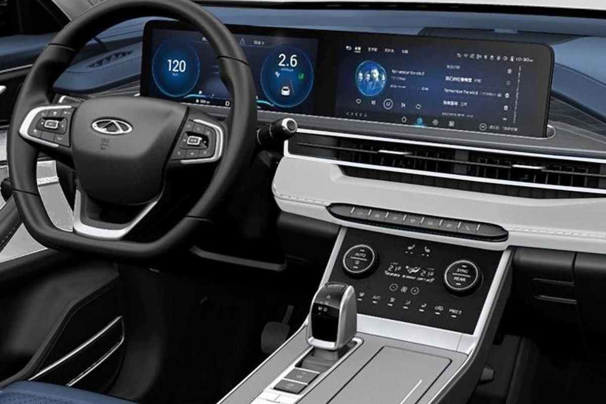 Tiggo 5X Pro 2027 chega com facelift, motor 1.5 turbo e câmbio CVT, mas ainda gera dúvidas de consumo e custo benefício para quem busca SUV compacto econômico.