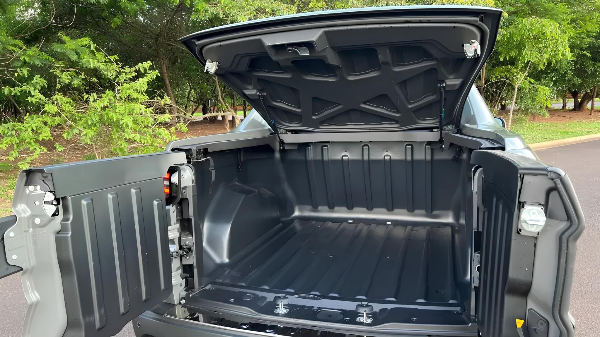 Com porta-malas de 937 litros e consumo digno de carro 1.0, a nova Fiat Toro Ultra 2026 surge como a picape-SUV que promete dominar o mercado brasileiro