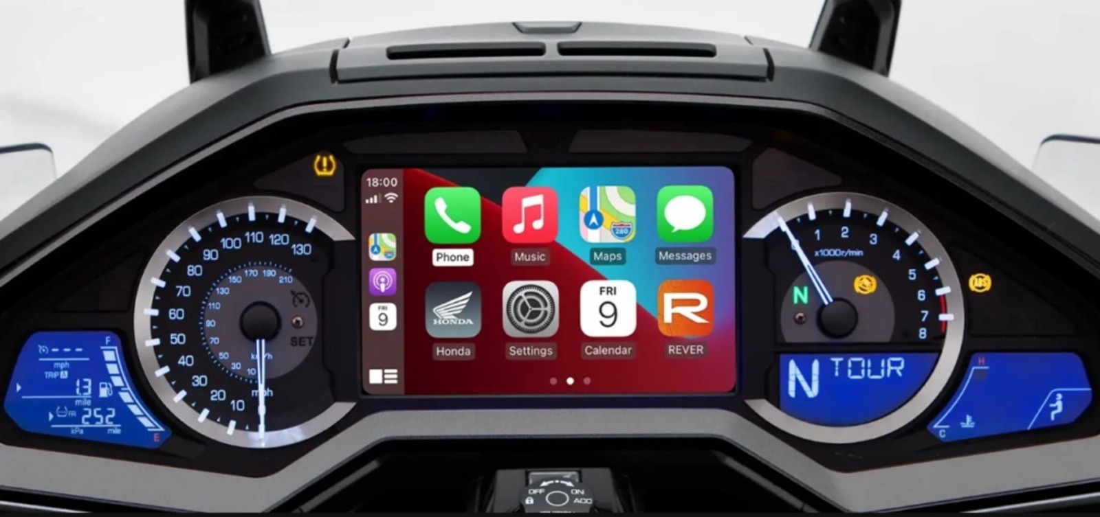 Honda, Gold Wing, Estradas