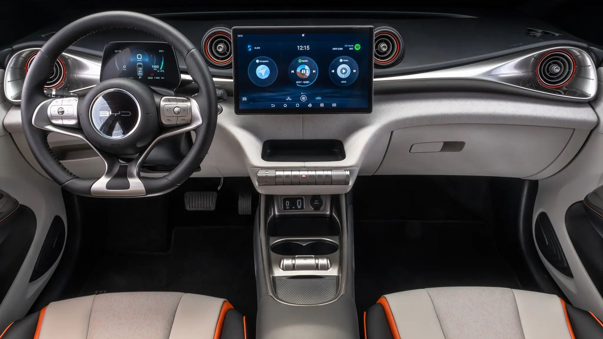 Conheça 3 carros chineses usados que se destacam no Brasil, com versões elétricas e SUVs a partir de R$ 100 mil. Confira detalhes.