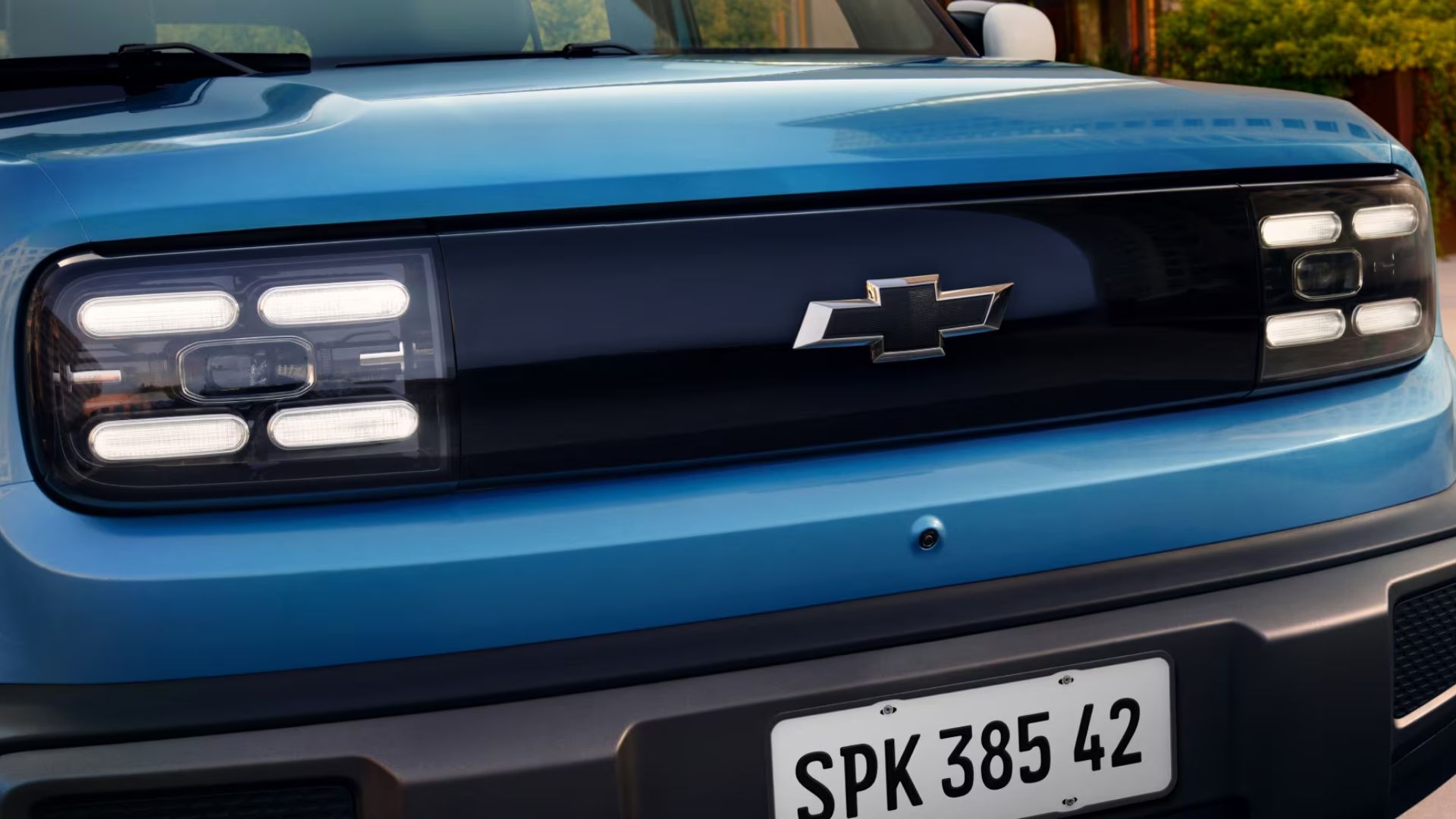 Chevrolet Spark EUV começa a ser montado no Brasil com autonomia de 258 km e motor de 101 cv, ampliando a disputa entre SUVs elétricos compactos.