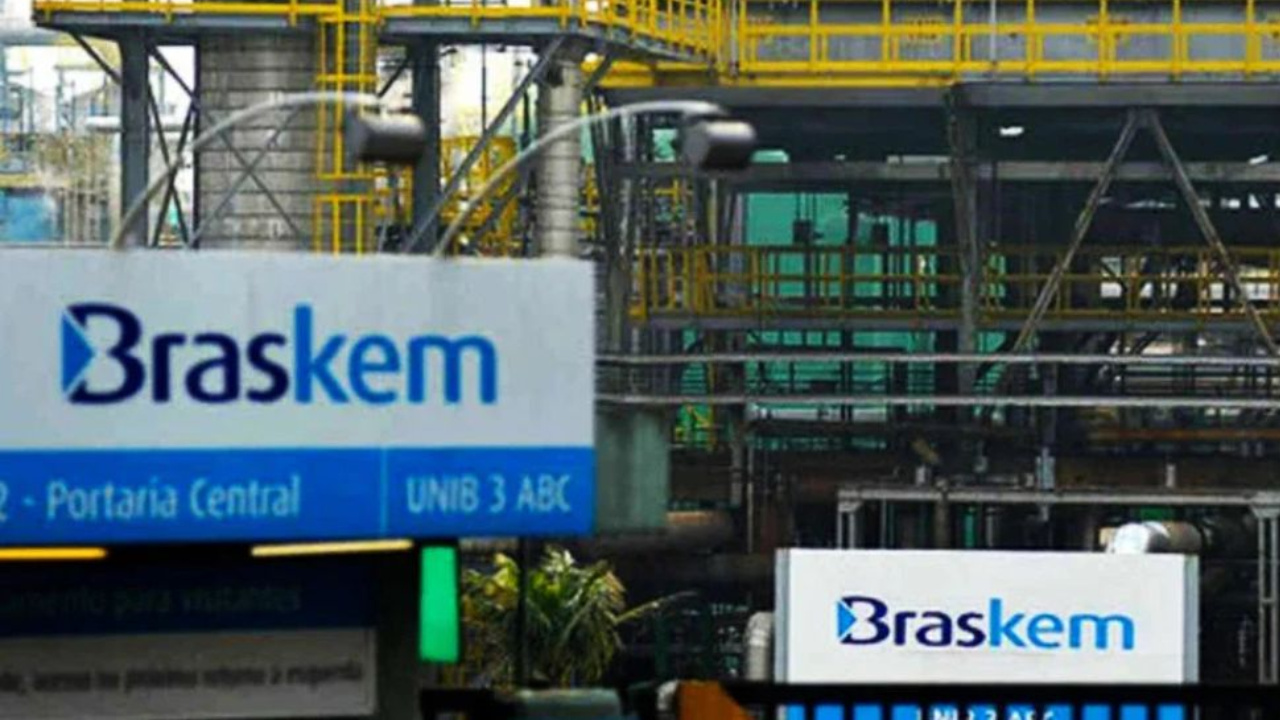 O credenciamento de executivos do setor de petróleo e do agronegócio para a COP30, incluindo nomes da Braskem, JBS e IBP, gera controvérsia sobre os rumos da política ambiental brasileira e os interesses por trás da transição energética.