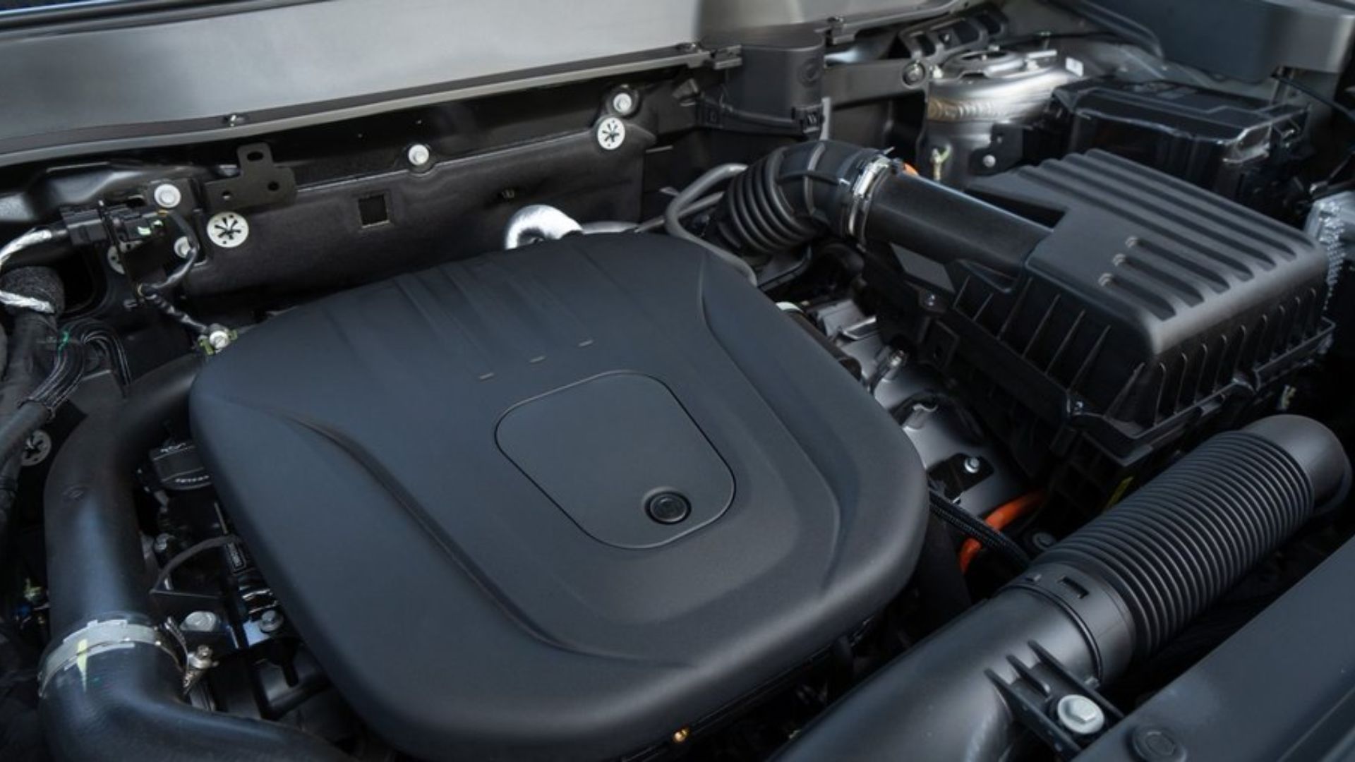 Haval H6 2026 com motor híbrido atualizado e autonomia de até 119 km.