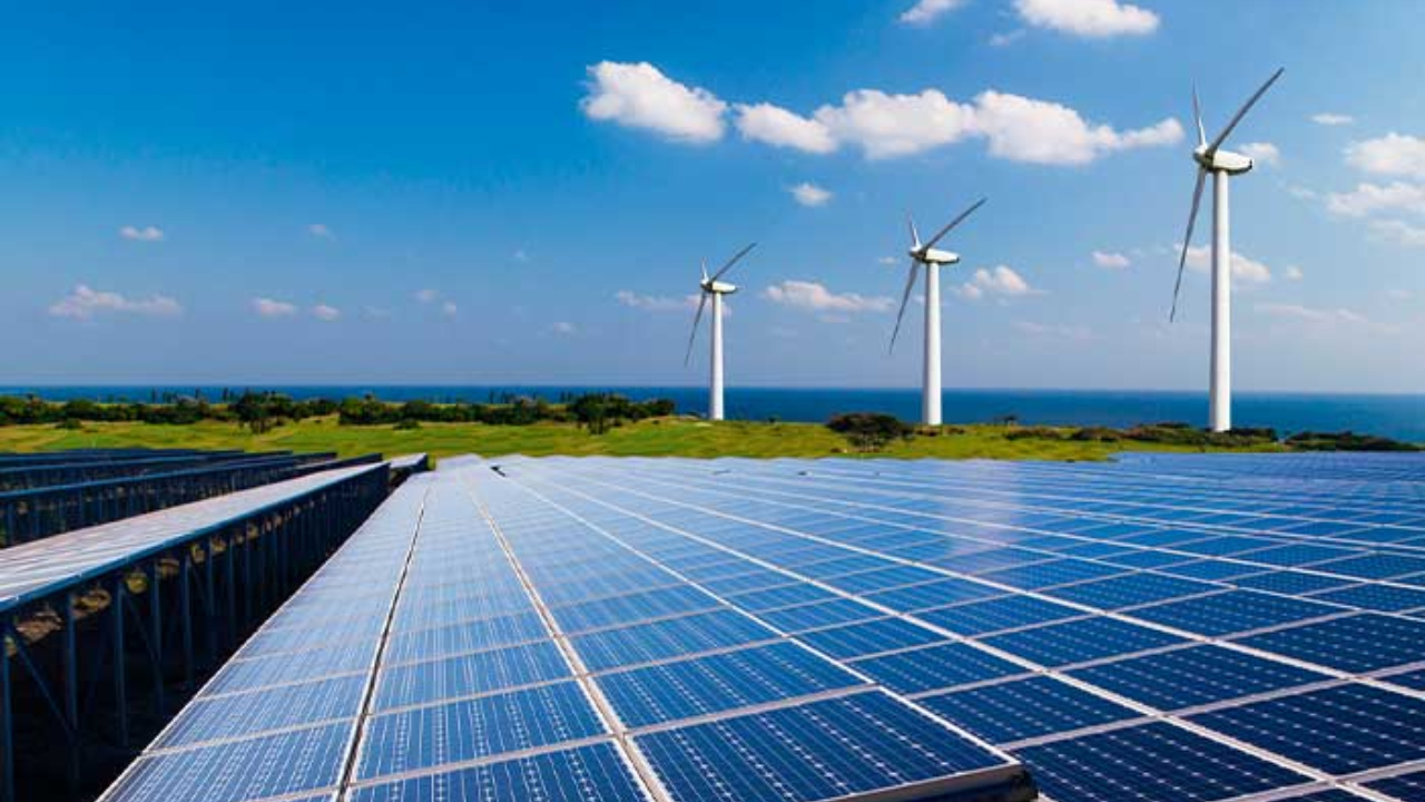 Governo do Rio Grande do Norte aposta no Programa de Eficiência Energética para modernizar prédios públicos, reduzir consumo e economizar mais de R$ 26 milhões por ano, com apoio de tecnologias e de uma nova Central de Gestão Energética.