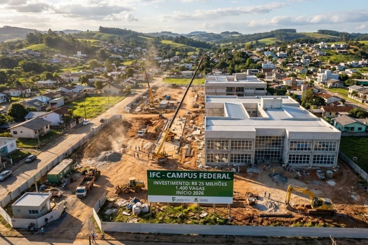 Com investimento de R$ 25 milhões, cidade catarinense ganha campus federal do IFC do Novo PAC com aulas em sede provisória previstas para 2026.