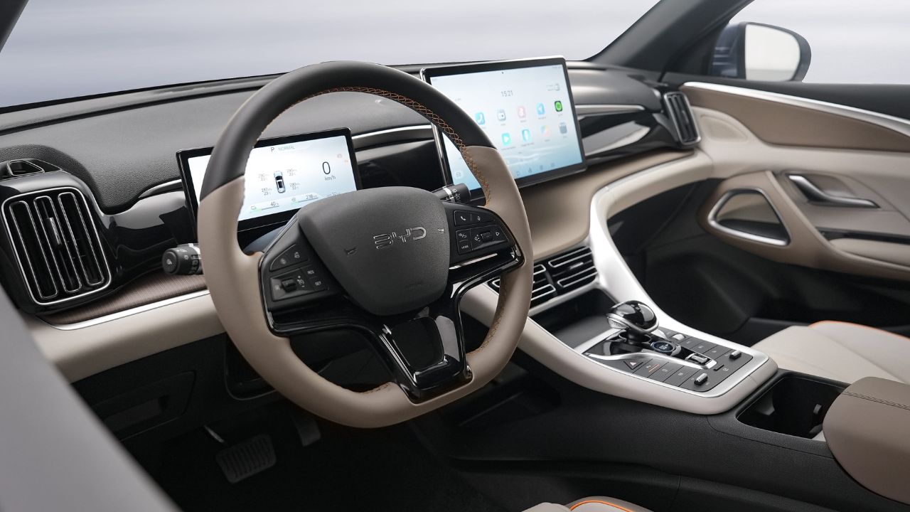 Com novo motor ProconV L8, ADAS completo, bateria de até 18 kWh e consumo real de 18,9 kml, BYD Song Pro GS 2026 evolui, ganha facelift chinês e segue líder entre híbridos (4)