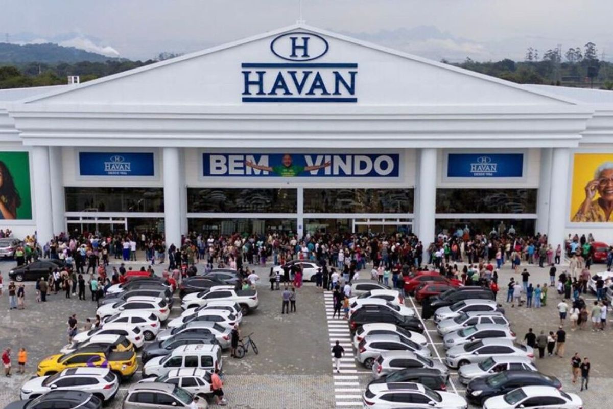Havan acelera expansão nacional com novas megalojas, gera empregos e amplia filiais em todo o Brasil rumo à marca de 200 unidades em 2026.