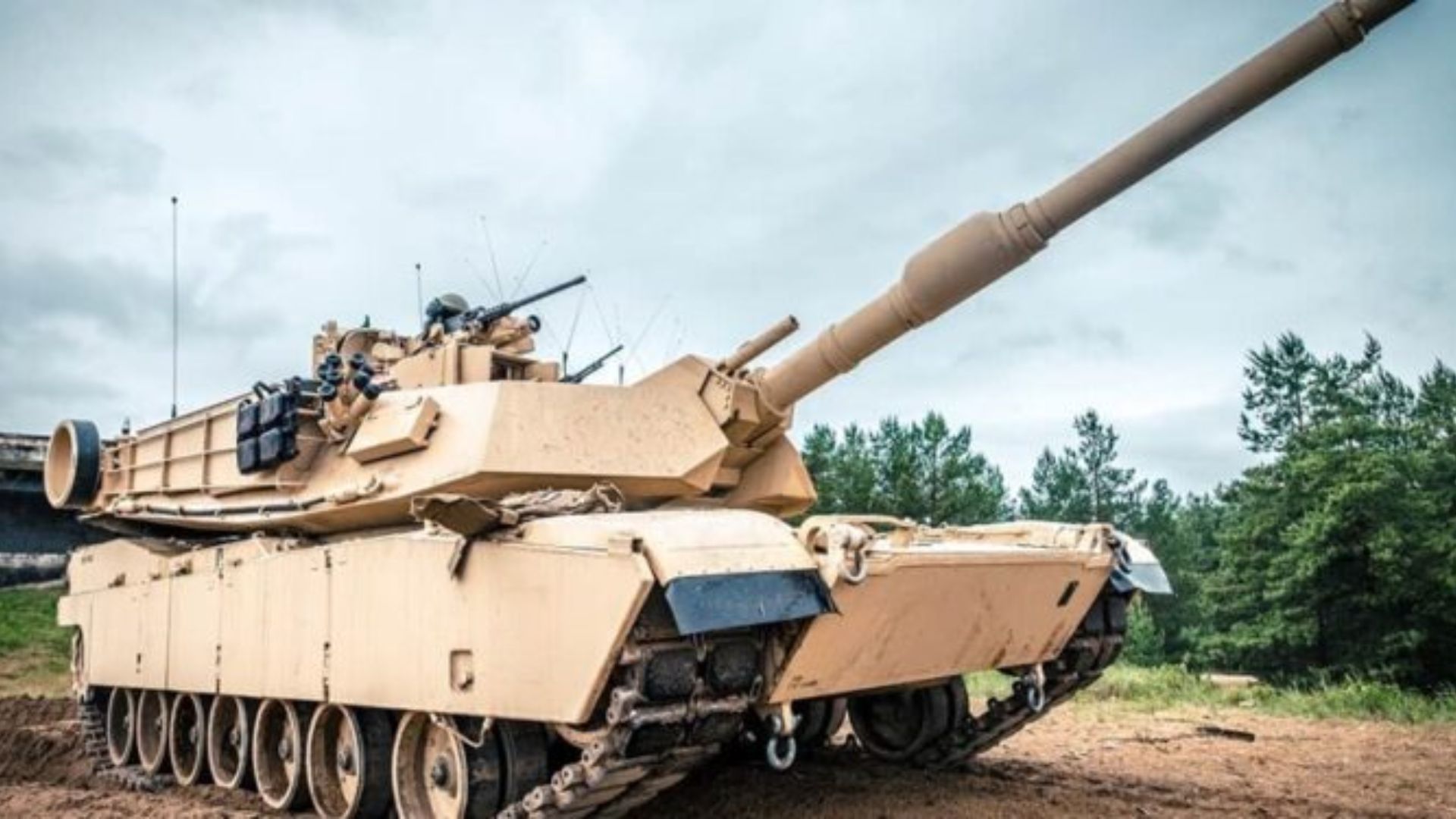 Senado analisa doação de obuseiros M108, blindados Urutu e ponte flutuante ao Paraguai, em meio à cooperação militar regional sul-americana.