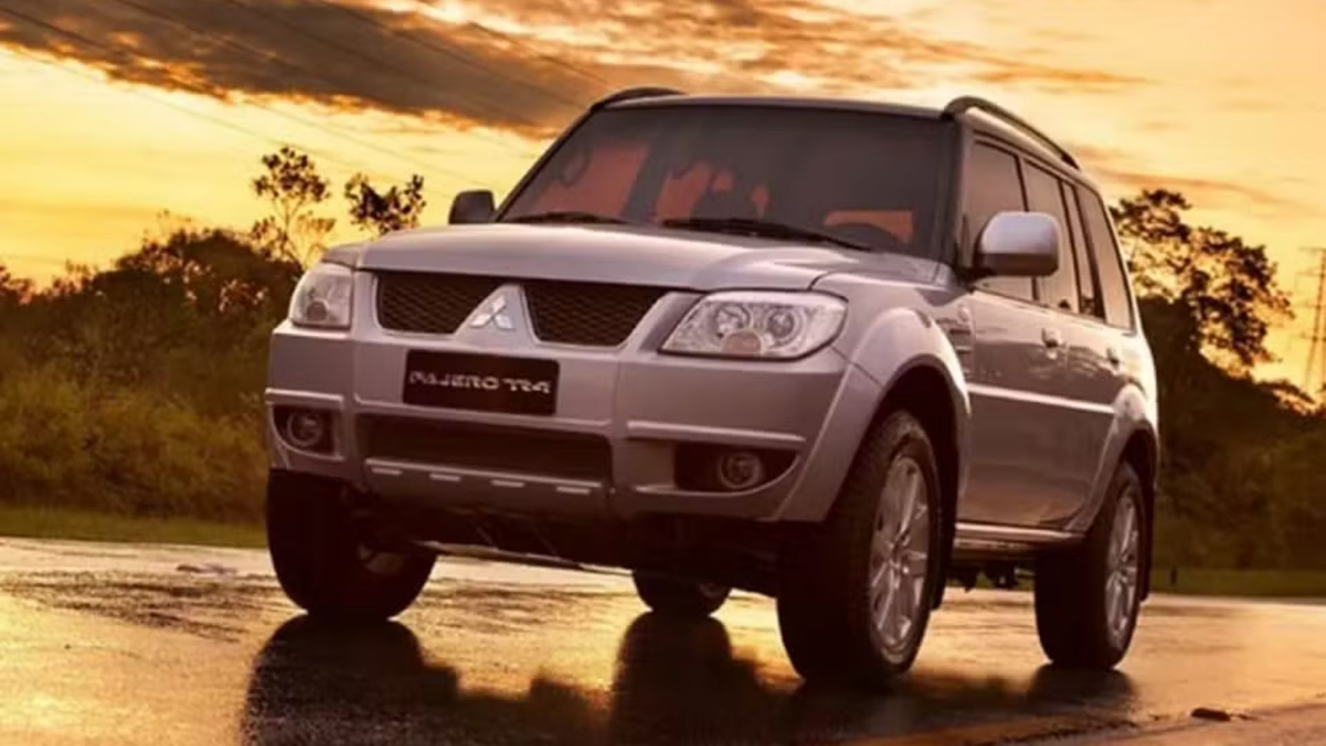 Carros usados conhecidos pela resistência, manutenção simples e peças baratas seguem valorizados no Brasil, mesmo com alta quilometragem e anos de uso intenso.