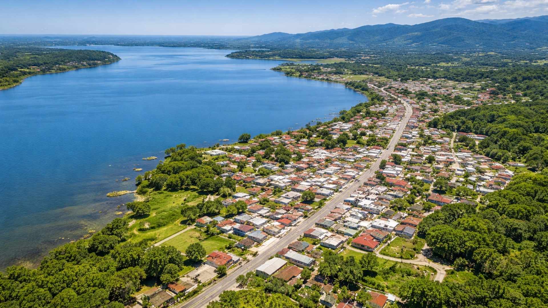 Pescaria Brava tem 106,853 km², 10 mil moradores e foi instalada em 2013, mas surgiu de um distrito criado em 1857, segundo dados oficiais do IBGE.