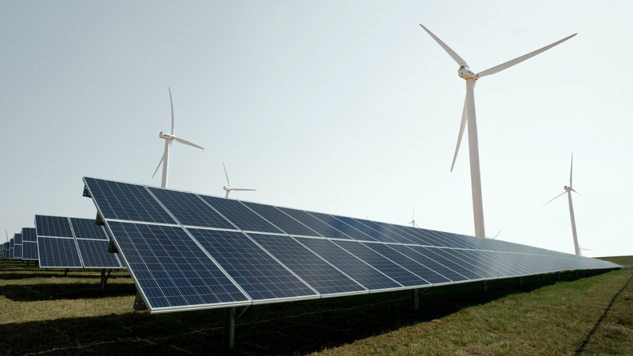 Sudene autoriza liberação de R$ 91 milhões do FDNE para saneamento em Pernambuco e expansão de projetos de energia solar no Ceará, reforçando a transição energética regional.