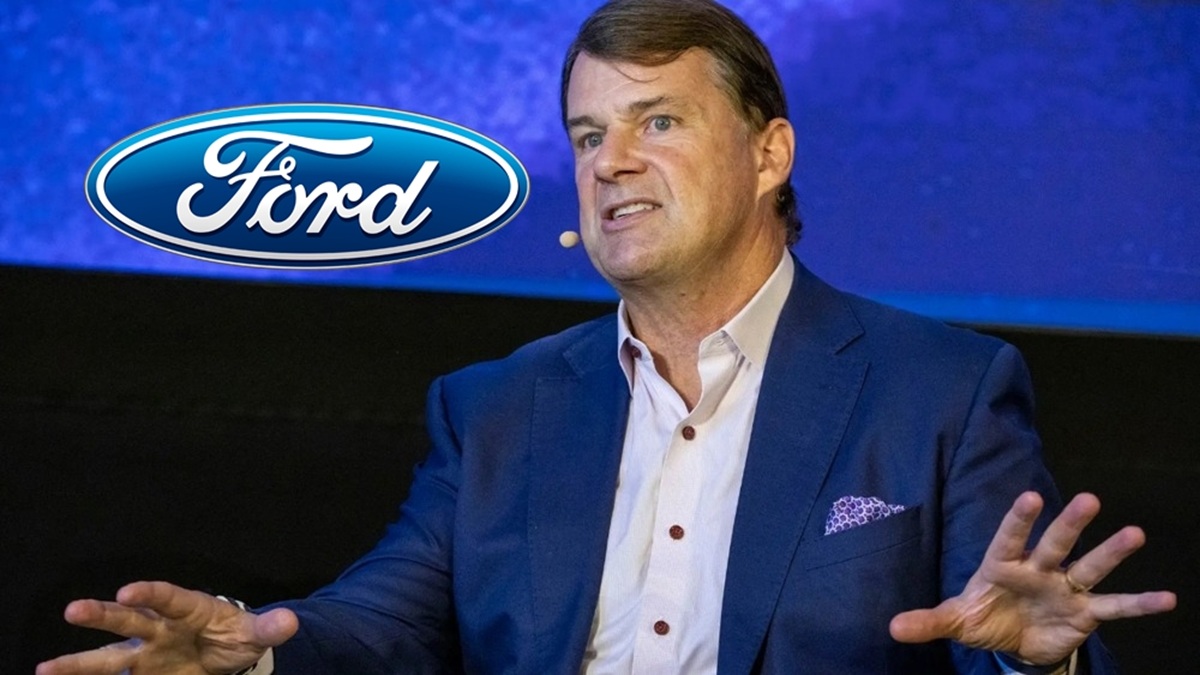 Jim Farley alerta que metas climáticas rígidas, baixa demanda por elétricos e avanço chinês ameaçam a indústria automotiva europeia e empregos