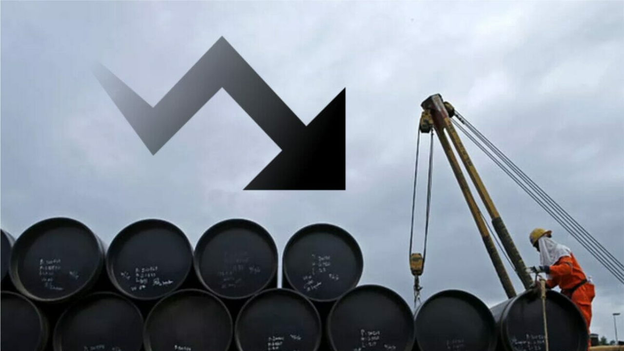 O petróleo fechou em forte queda no mercado internacional, pressionado por negociações de paz entre Rússia e Ucrânia e pela expectativa em torno da decisão de juros do Federal Reserve.