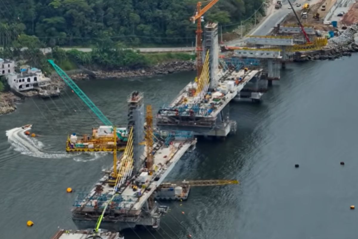Após 65 anos de espera, ferry de Guaratuba se despede com ponte 90% pronta; obra de R$ 400 milhões promete fim das filas e ligação definitiva ao litoral