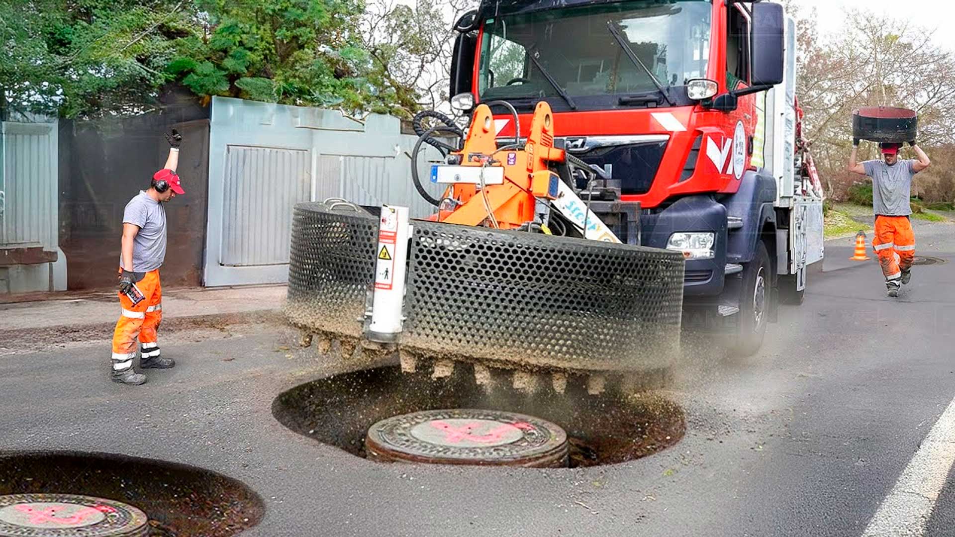 Buracos e riscos por bueiros desnivelados travam o trânsito, mas esse caminhão especializado automatiza o reparo e reduz o tempo de interdição nas ruas da Alemanha