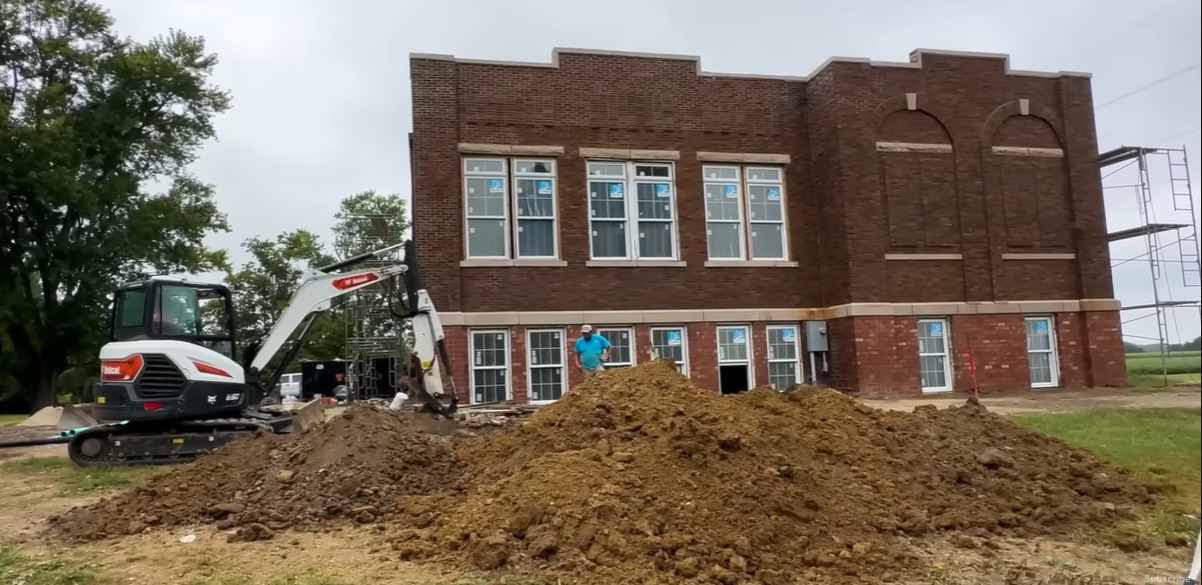 Família, Escola abandonada, Escola