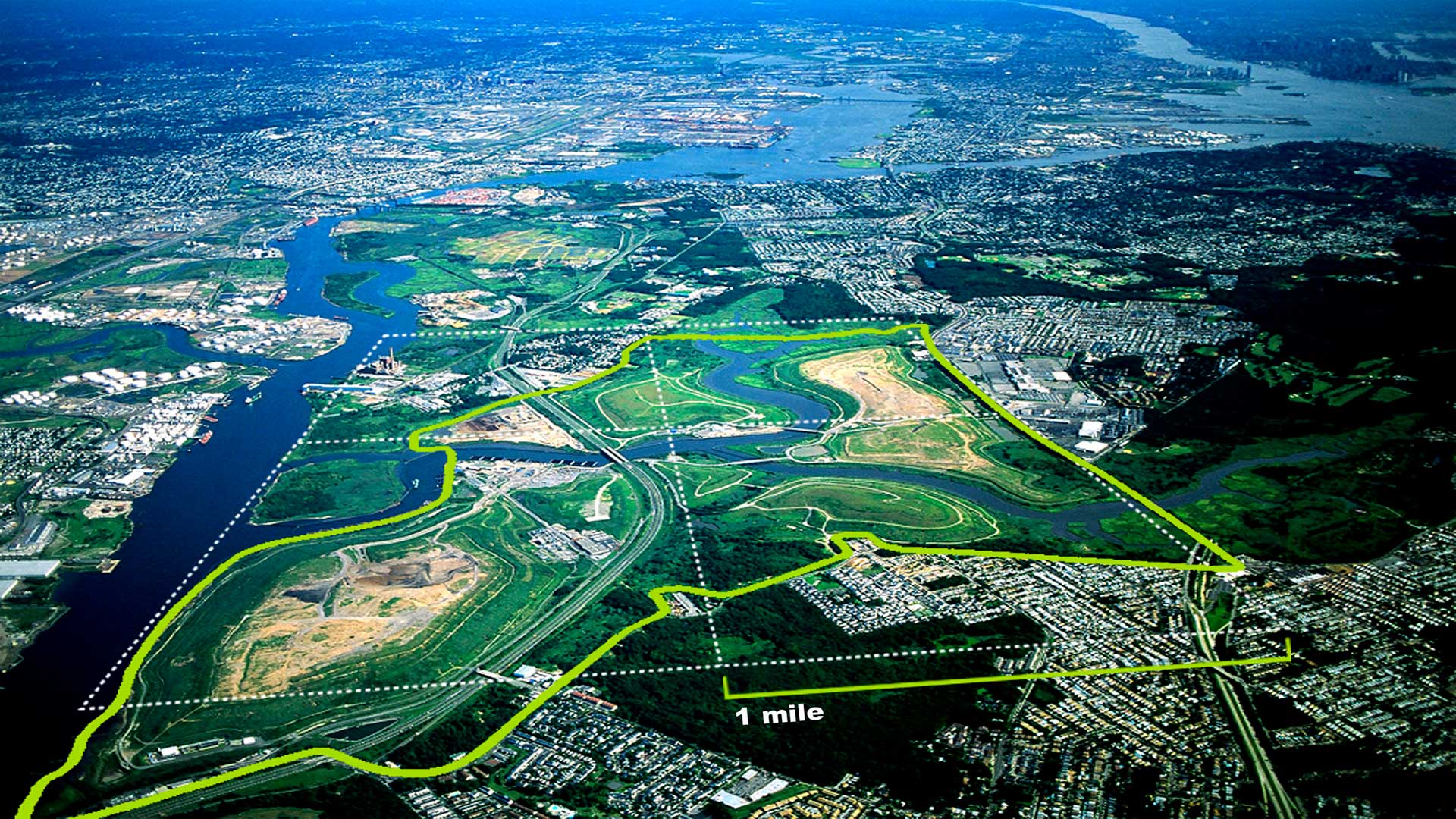 Construído sobre 150 milhões de toneladas de lixo, quase 3 vezes maior que o Central Park, o Freshkills Park avança em Staten Island com área de 2.200 acres