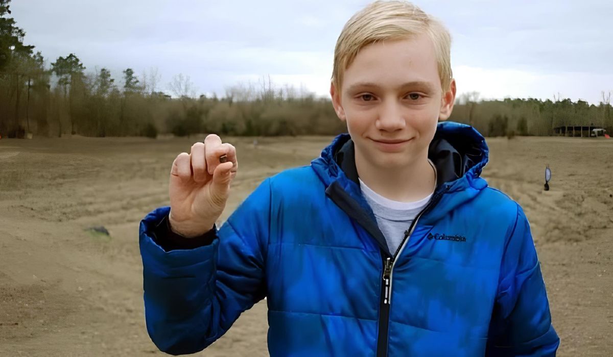 Adolescente acha diamante de 7,44 quilates em parque do Arkansas; registro oficial detalha achado, terreno do local e valor possível. (Imagem: Arkansas Department of Parks and Tourism/Divulgação)