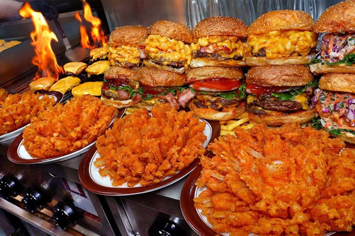 Hamburgueria artesanal: 190 mil clientes/ano, hambúrgueres de carne fresca, Blooming Onion, milkshake e macarrão com queijo com selagem a 250°F.