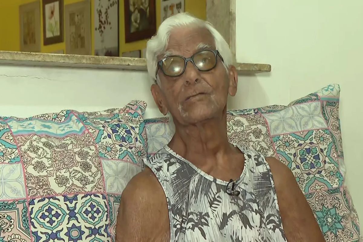 Aposentadoria de idoso de 97 anos é cortada quatro vezes pelo INSS por erro administrativo, gera suspensão indevida do benefício e obriga a família a provar que o aposentado está vivo.