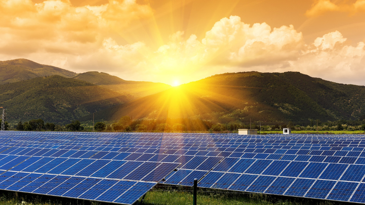 Mesmo com forte presença na matriz elétrica, a energia solar deve crescer menos em 2026. Setor cobra solução para cortes de geração, incentivos a baterias e regras mais claras para manter a competitividade.