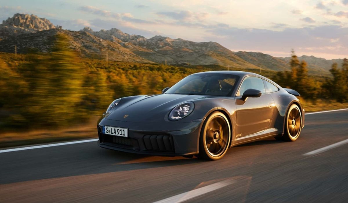 Andorra tem o Porsche 911 como carro mais vendido em 2025; impostos baixos e mercado pequeno explicam ranking inusitado no principado europeu. (Imagem: Reprodução)