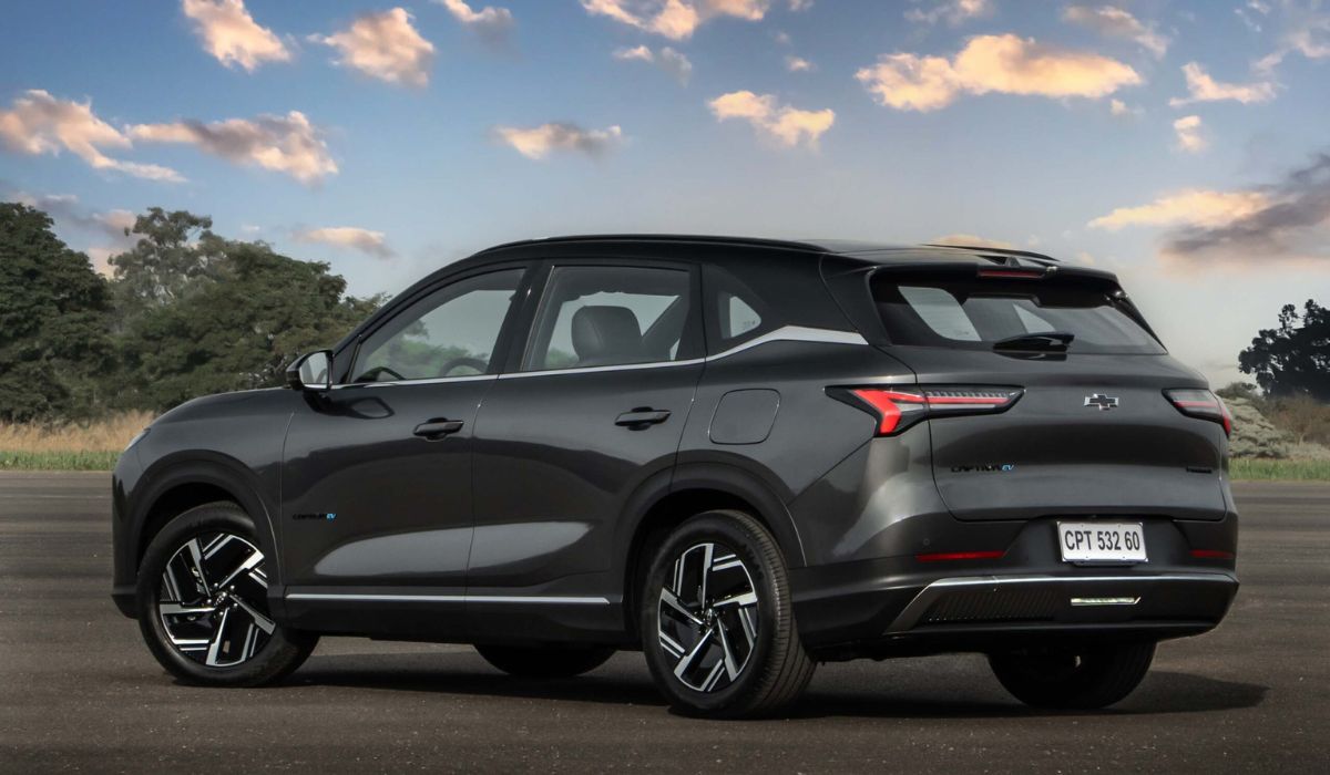 Chevrolet Captiva EV chega por R$ 199.990 com 304 km de autonomia, 201 cv e foco em enfrentar SUVs elétricos chineses no Brasil. (Imagem: Divulgação/Chevrolet)