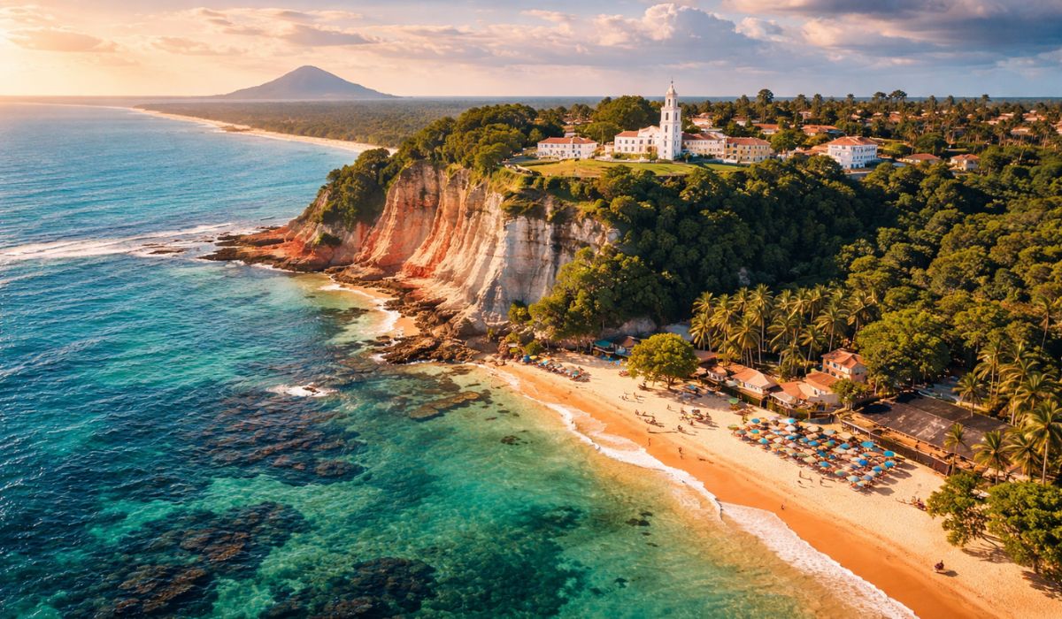 Porto Seguro reúne patrimônio histórico, praias da Bahia e áreas reconhecidas pela UNESCO na Costa do Descobrimento.