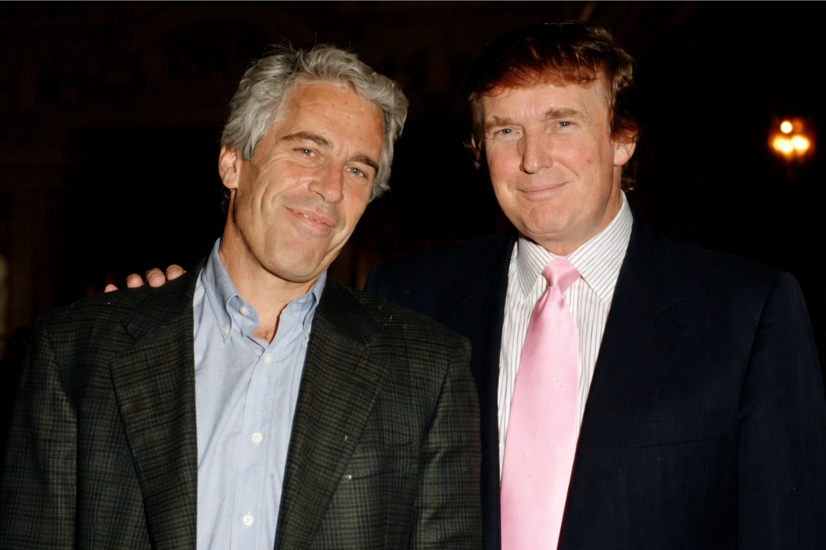 Donald Trump é mencionado mais vezes nos arquivos de Epstein do que Harry Potter nos sete livros da saga. Trump aparece citado cerca de 38 mil vezes, enquanto Harry Potter soma 18.956 menções