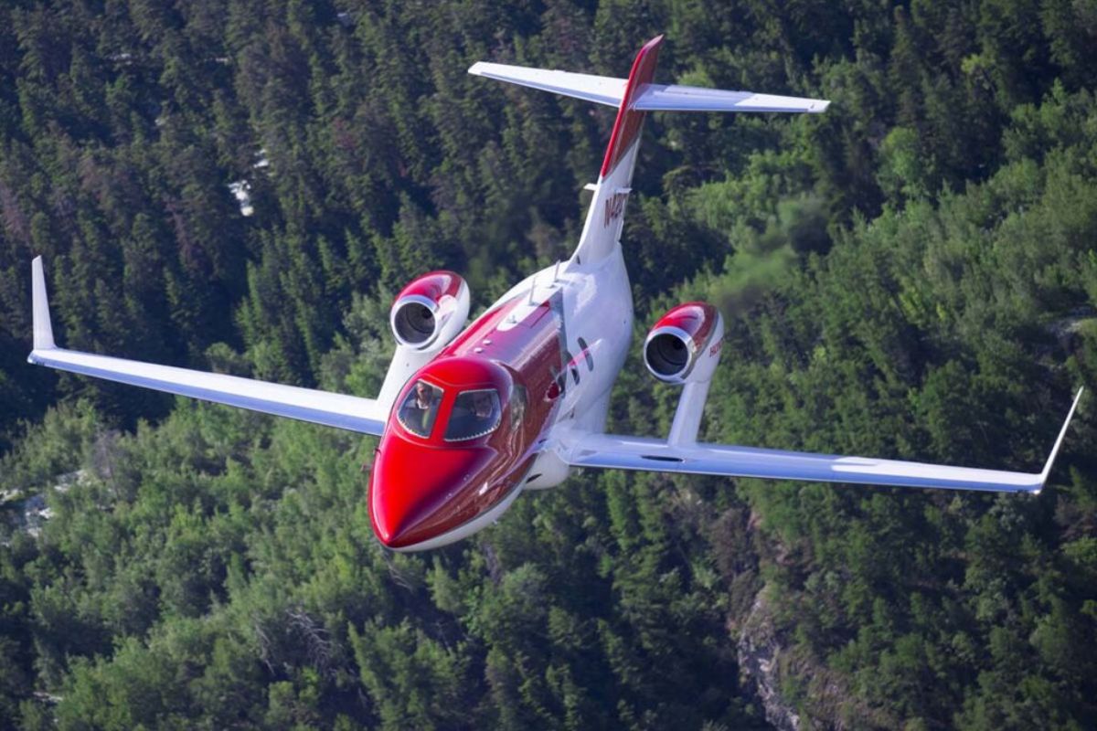 HondaJet inaugura o Emergency Autoland e redefine a aviação executiva com jato executivo leve capaz de pouso automático de emergência certificado e autônomo.