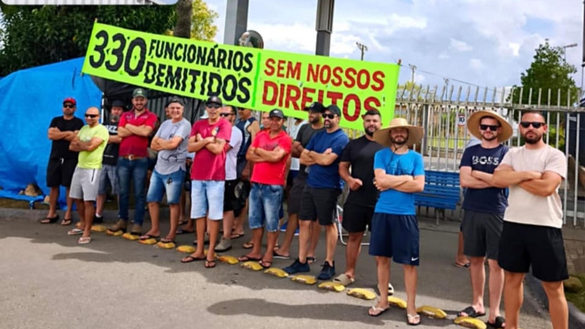 Dipro do Brasil fecha fábrica em São José dos Pinhais, demite 330 trabalhadores e gera impasse sobre verbas rescisórias e tempo de serviço.