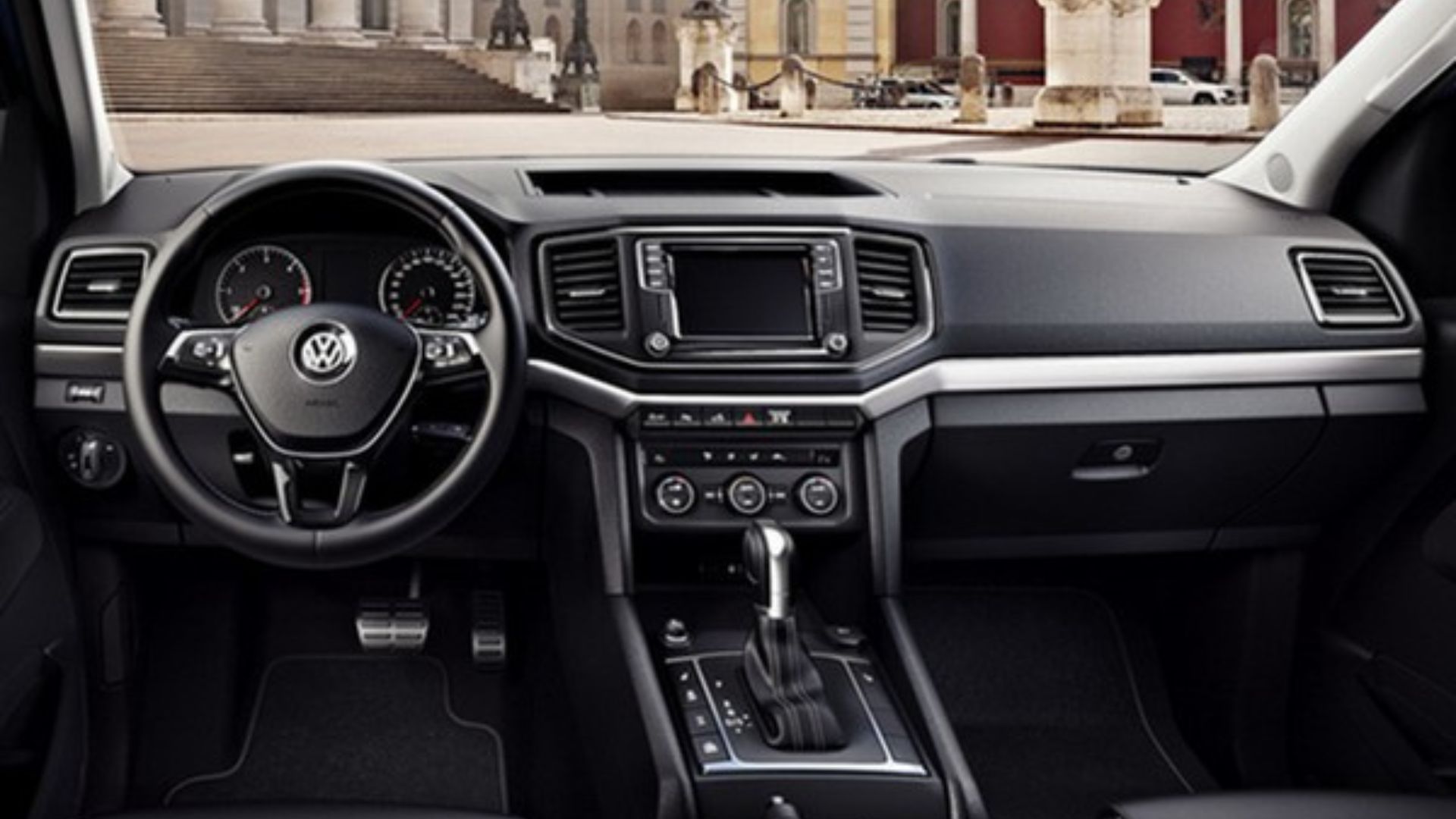 Volkswagen encerra produção da Amarok na Argentina em 2026 e prepara nova geração híbrida 48V com base inédita em 2027.