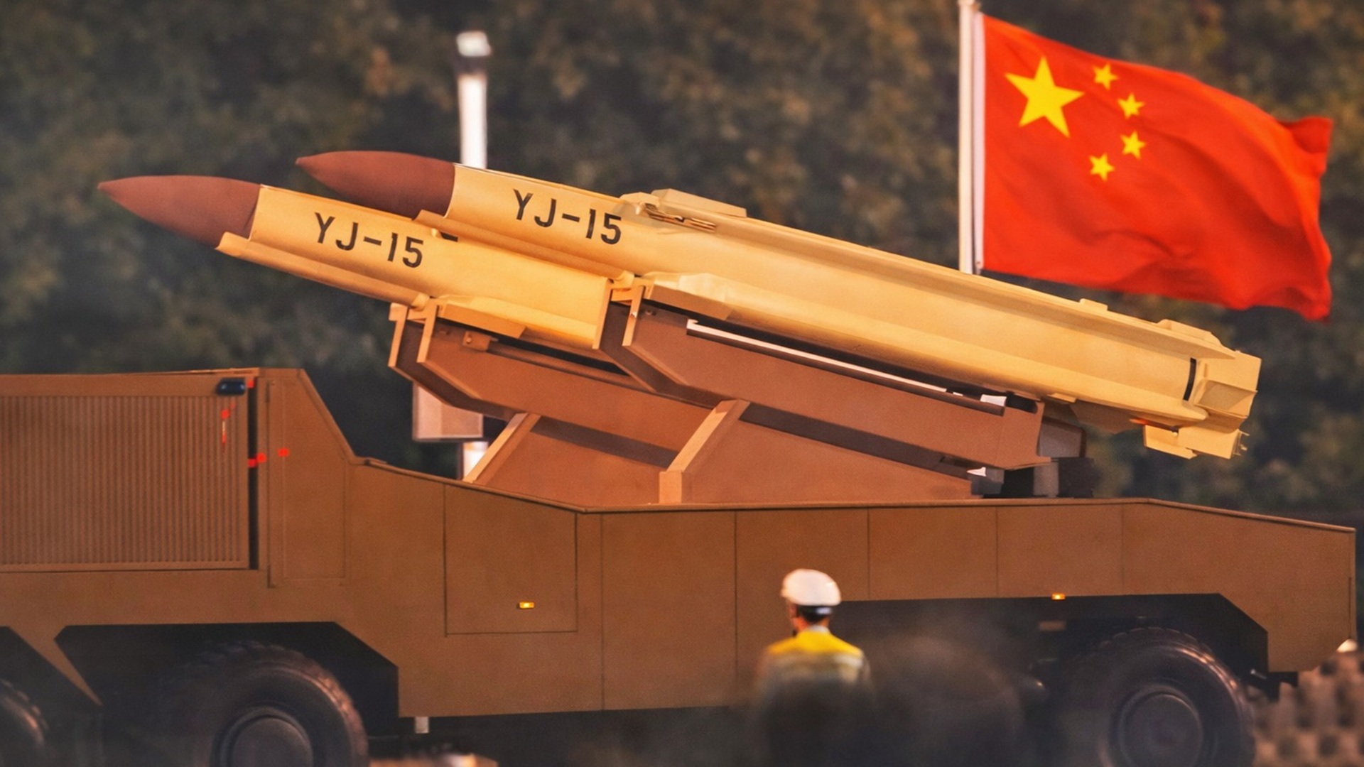 Imagem sugere que o míssil antinavio YJ-15 pode já estar em serviço ativo na Marinha da China, com alcance de 500 km e alta velocidade.