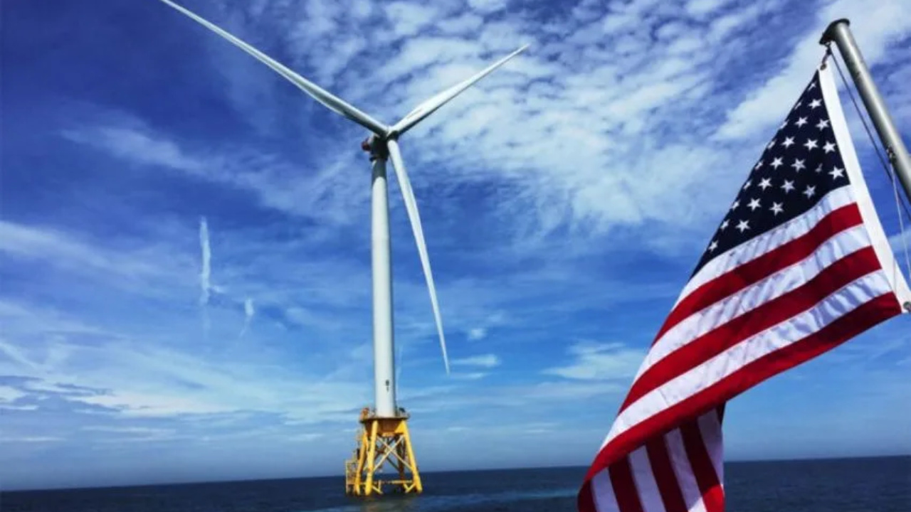 Decisões judiciais derrubam bloqueios da era Trump, liberam grandes projetos de energia eólica offshore e colocam quase 5 GW de energia limpa em rota para abastecer milhões de americanos.