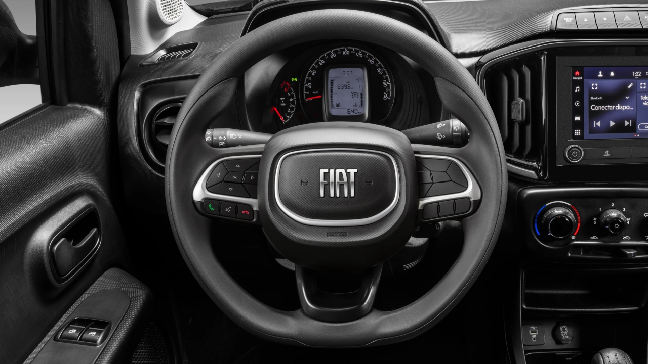 fiat - mobi - Stellantis - carro popular - carro barato - Kwid - C3