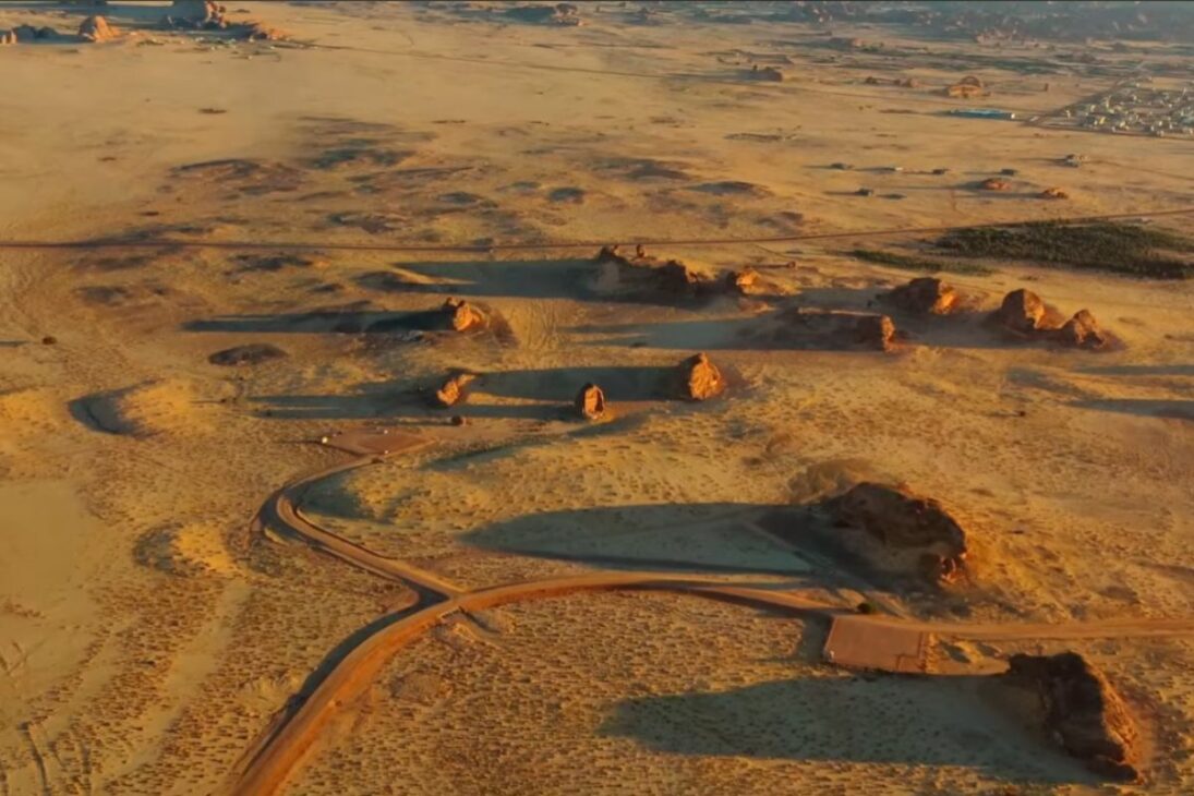 Desert valley recovers rainwater, regenerates soil, and reactivates the ecosystem in a dry area of Saudi Arabia.
