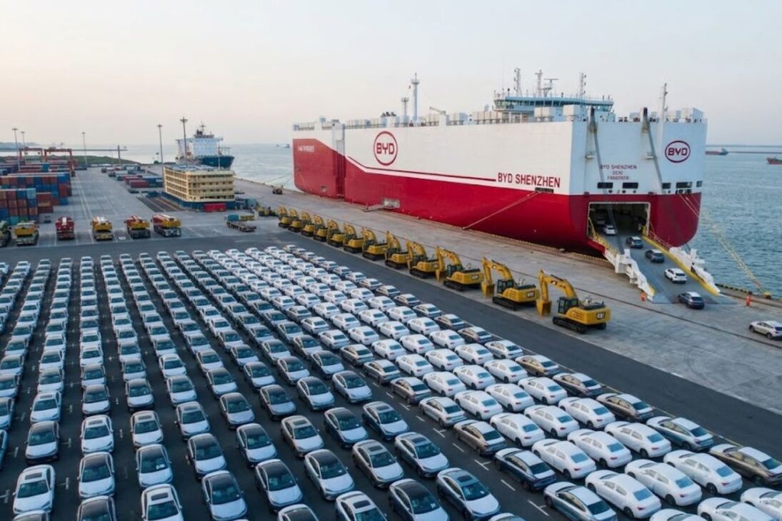 China reacts to the price war, tightens regulations on manufacturers, redirects exports and pressures the global automotive industry.