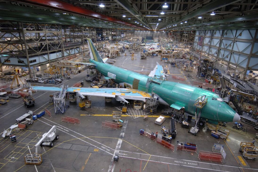 Boeing factory in Everett, built for the Boeing 747, marked aviation and remains gigantic by internal volume.