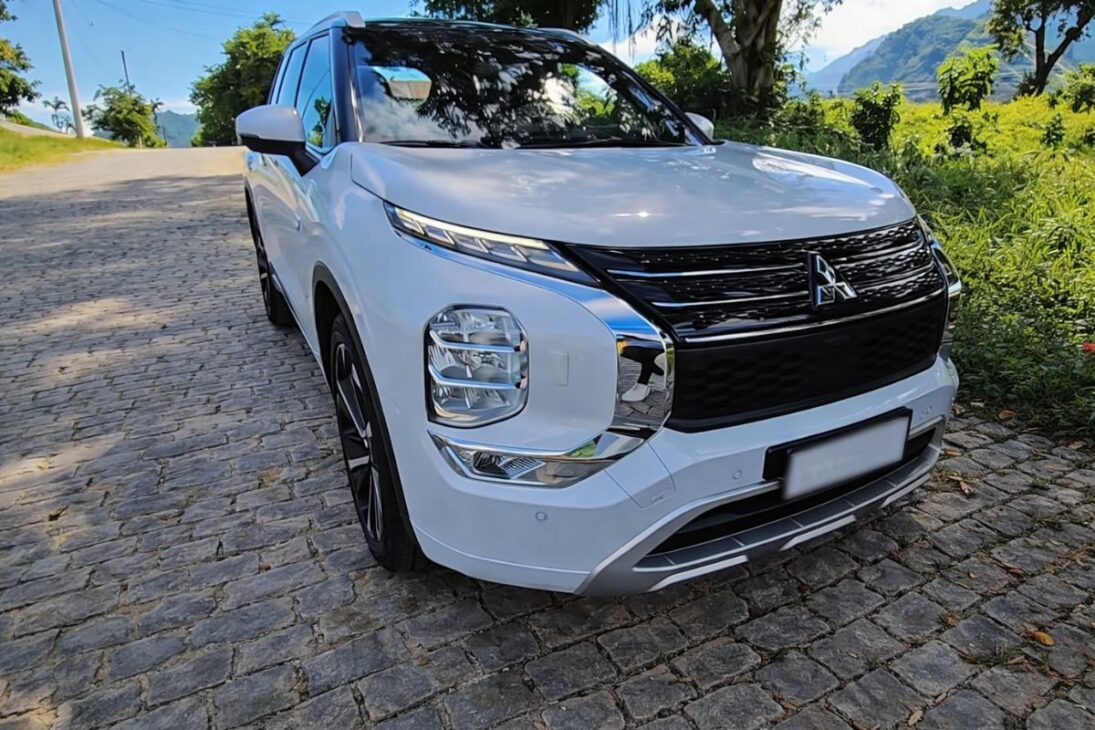 Mitsubishi Outlander combines technology, comfort, 4x4 traction, and seven seats in an electrified SUV with a premium proposal.