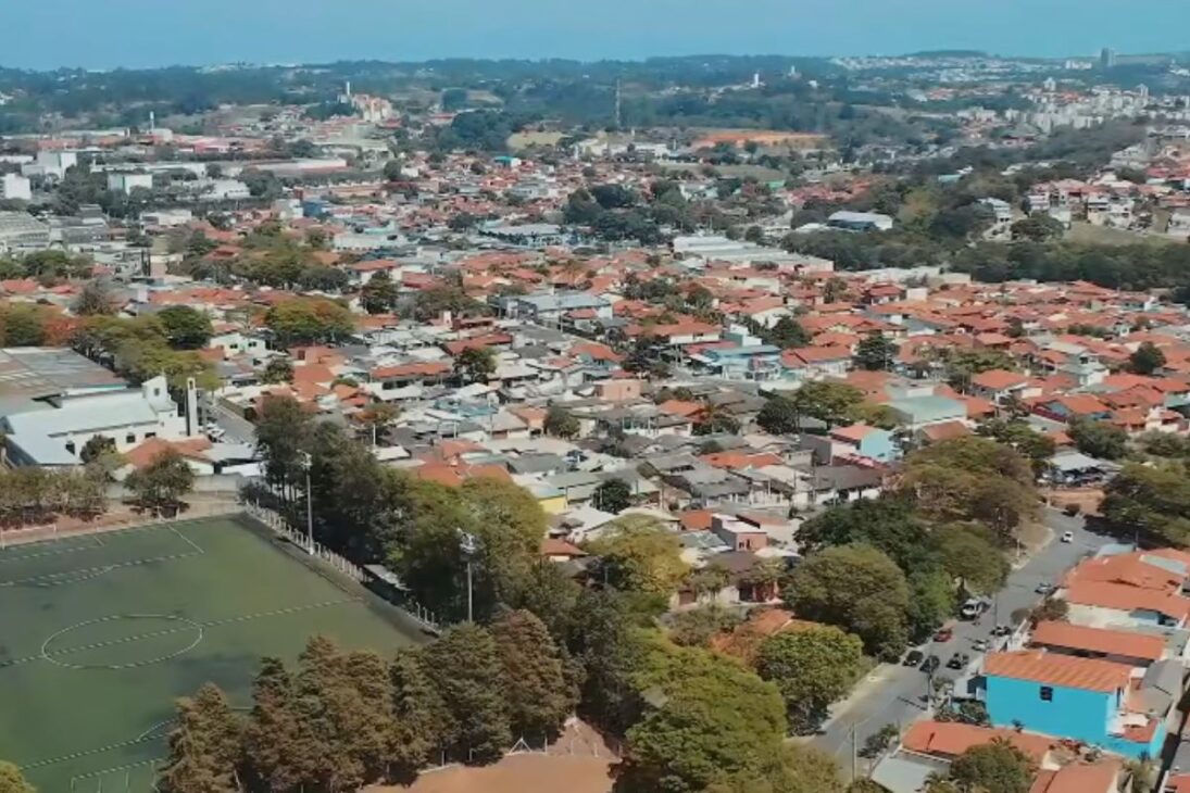 Quality of life, safety, employment, and a lighter cost of living make small towns attract those who want to leave the capitals.