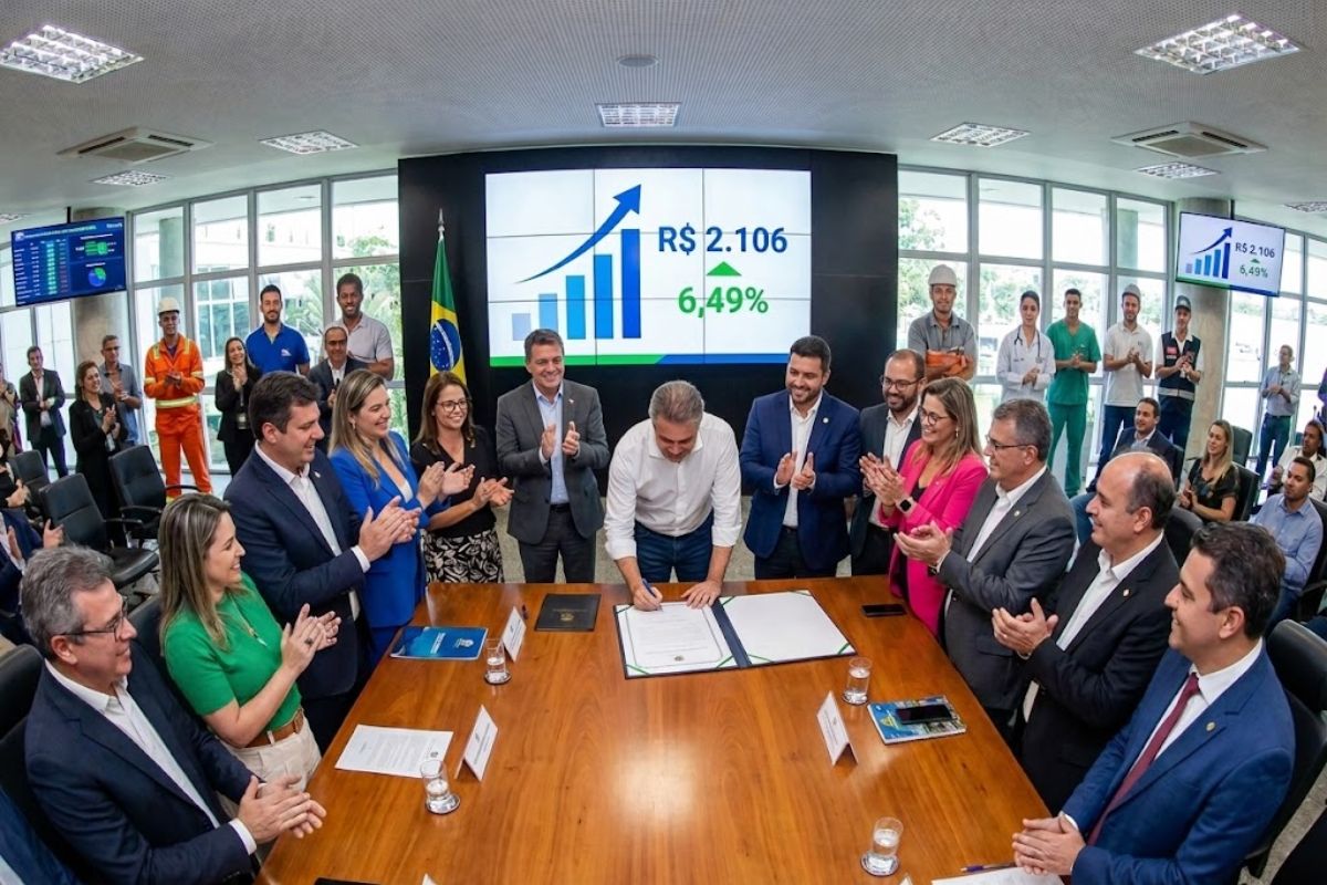 Novo salário mínimo em Santa Catarina tem reajuste negociado com trabalhadores, amplia renda e redefine pisos em 2026.