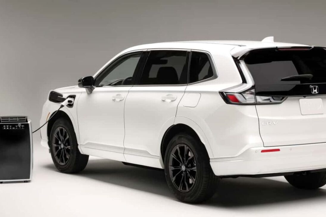 Honda's hydrogen-powered CR-V arrives in Brazil with green hydrogen, generates electricity, travels around 450 km, and presents the challenge of taking this clean technology beyond the testing phase.
