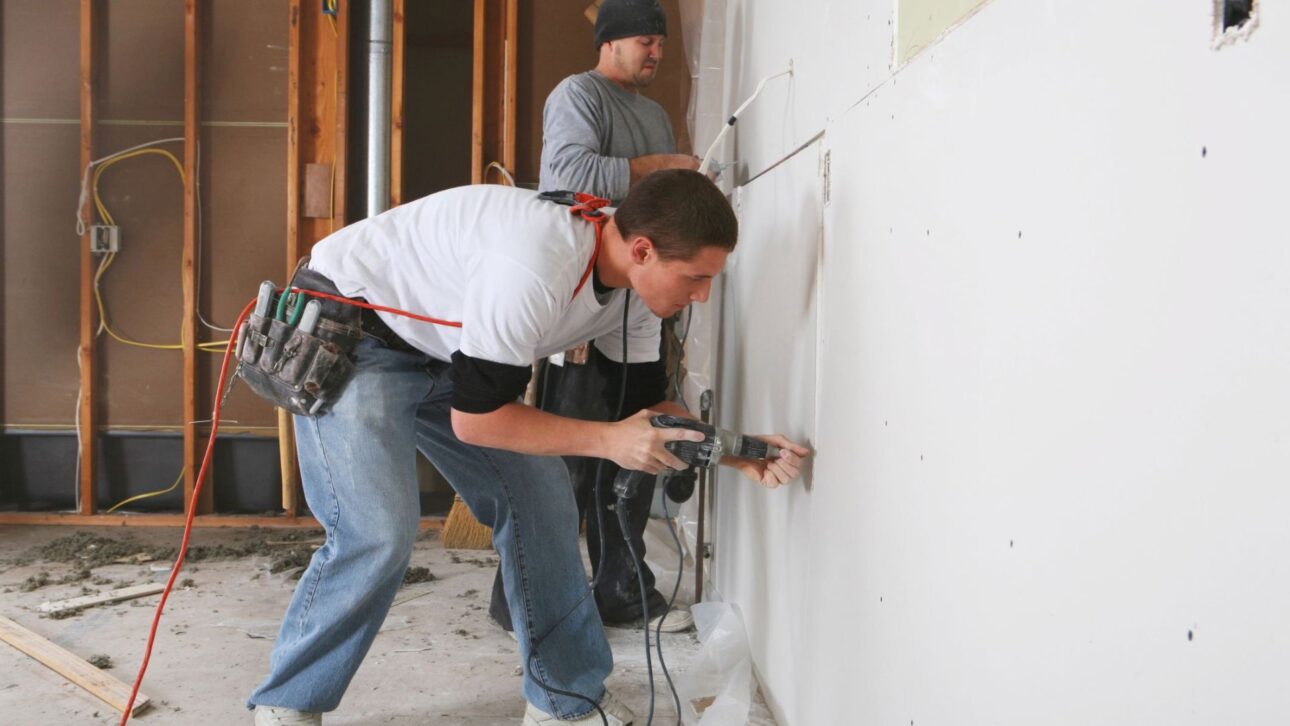 New systems replace drywall in apartments: cement boards, high-density gypsum, OSB, and steel frame change internal walls.
